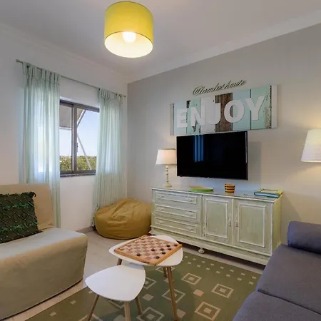 Apartamento Bambus House Quarteira